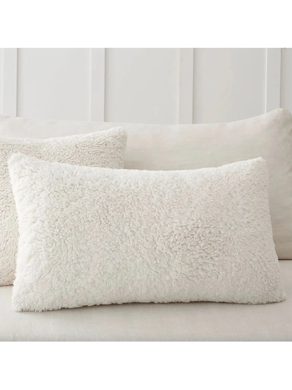 1 Pottery Barn FAUX FUR 16 x 26 LUMBAR Ivory White Throw PILLOW COVER Sheepskin